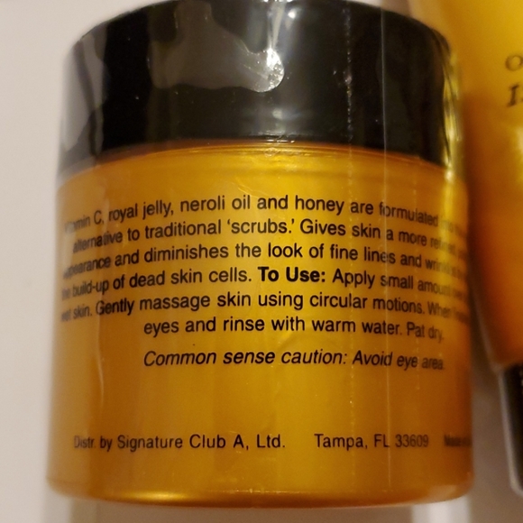 SIGNATURE CLUB A BY ADRIENNE VIT C DUO - Picture 6 of 7